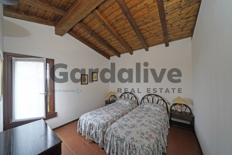 Immagine 26 di Villetta a schiera in vendita  in via X giornate 150 a Soiano Del Lago