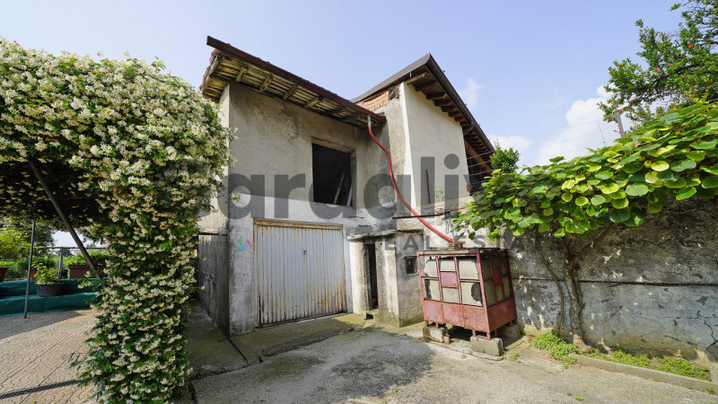 Immagine 4 di Rustico / casale in vendita  in Via Belvedere a Calvagese Della Riviera