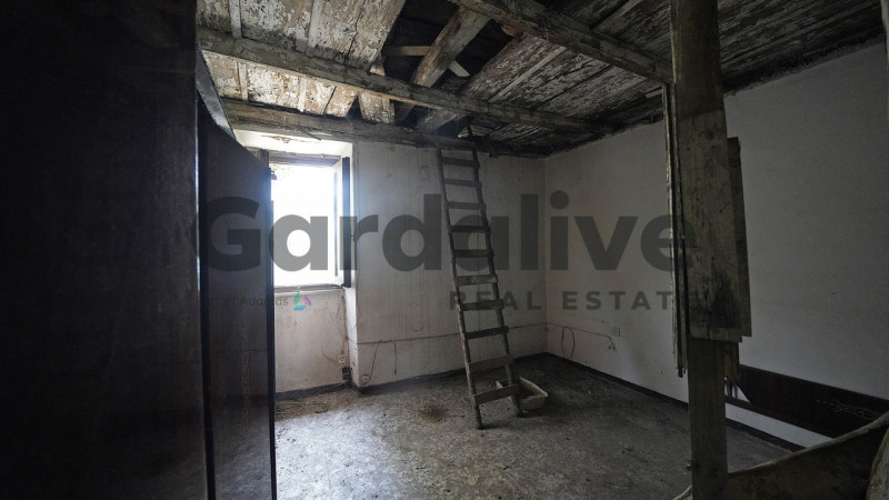 Immagine 20 di Rustico / casale in vendita  in Via Belvedere a Calvagese Della Riviera