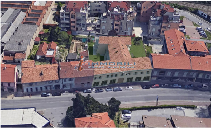 Immagine 8 di Palazzo in vendita  in VIA FERRINI a Arcore