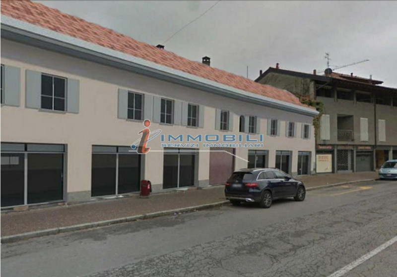 Immagine 2 di Terreno in vendita  in VIA FERRINI a Arcore