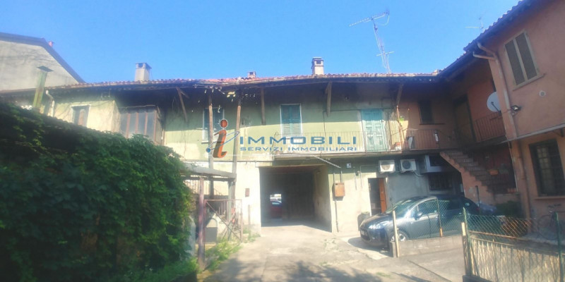Immagine 9 di Terreno in vendita  in VIA FERRINI a Arcore