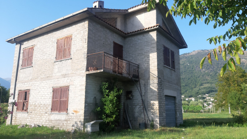 Immagine 4 di Casa indipendente in vendita  a Posta Fibreno