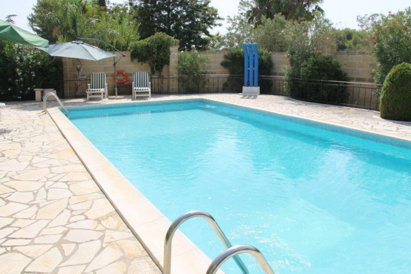 Immagine 5 di Villa in vendita  a Matino