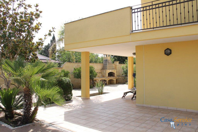 Immagine 20 di Villa in vendita  a Matino