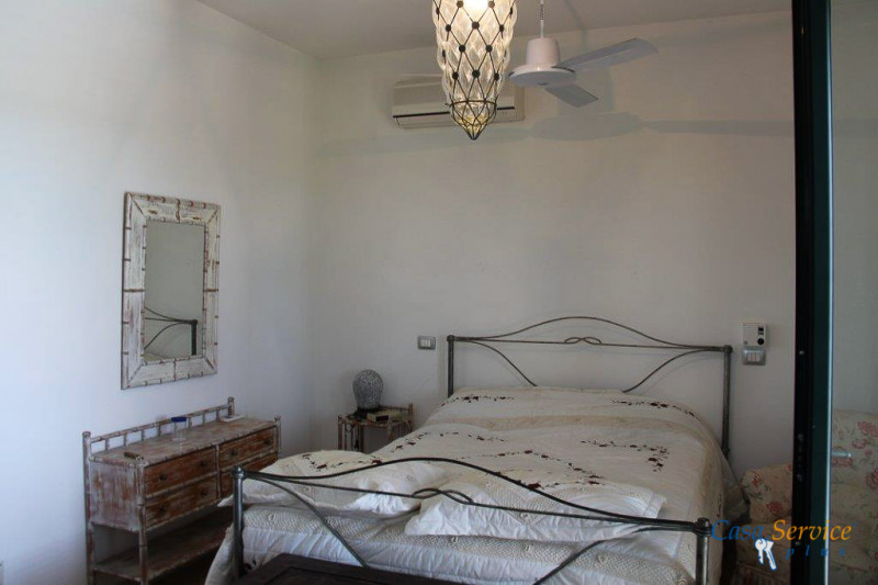 Immagine 25 di Villa in vendita  a Matino