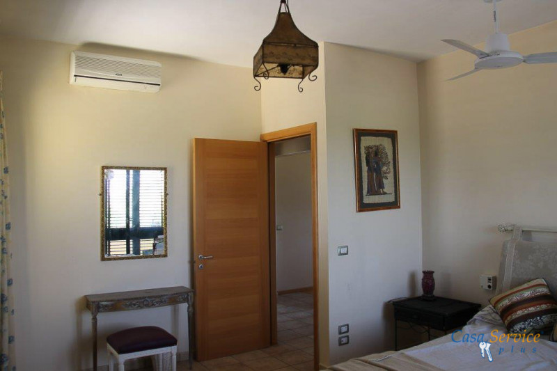 Immagine 29 di Villa in vendita  a Matino