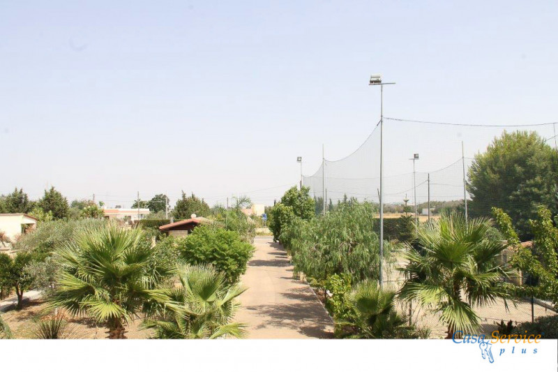 Immagine 34 di Villa in vendita  a Matino