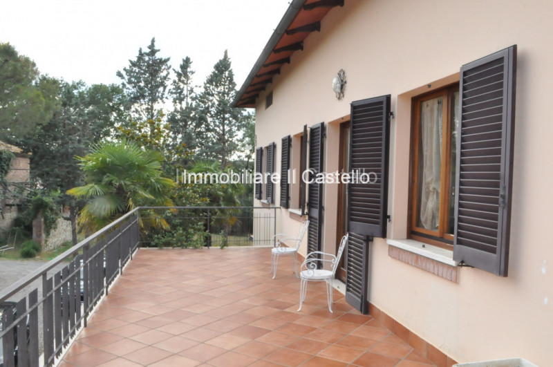 Immagine 6 di Villa in vendita  in via soccorso a Castiglione Del Lago