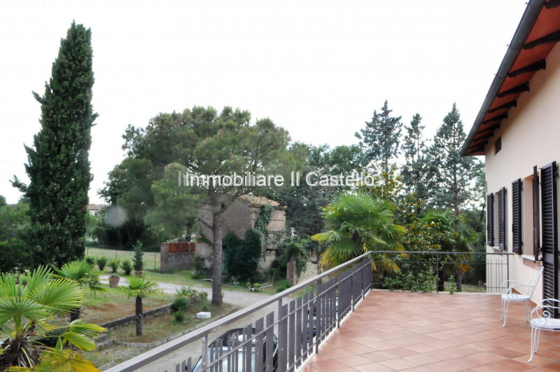 Immagine 7 di Villa in vendita  in via soccorso a Castiglione Del Lago