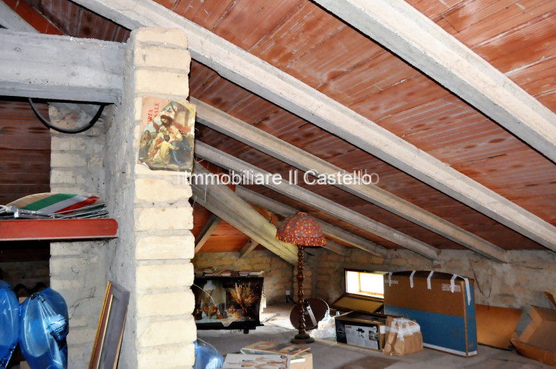 Immagine 23 di Villa in vendita  in via soccorso a Castiglione Del Lago