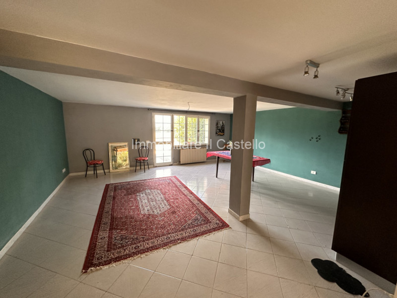 Immagine 42 di Villa in vendita  in via soccorso a Castiglione Del Lago