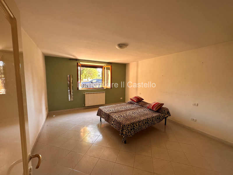 Immagine 46 di Villa in vendita  in via soccorso a Castiglione Del Lago