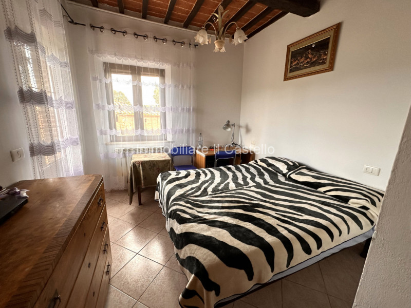 Immagine 11 di Casa bifamiliare in vendita  in VIA NAPOLI a Castiglione Del Lago