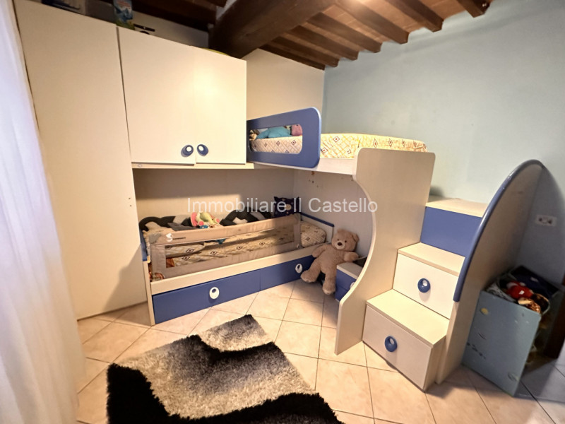 Immagine 30 di Casa bifamiliare in vendita  in VIA NAPOLI a Castiglione Del Lago