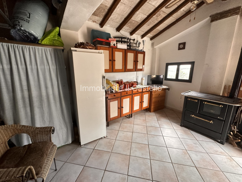 Immagine 41 di Casa bifamiliare in vendita  in VIA NAPOLI a Castiglione Del Lago