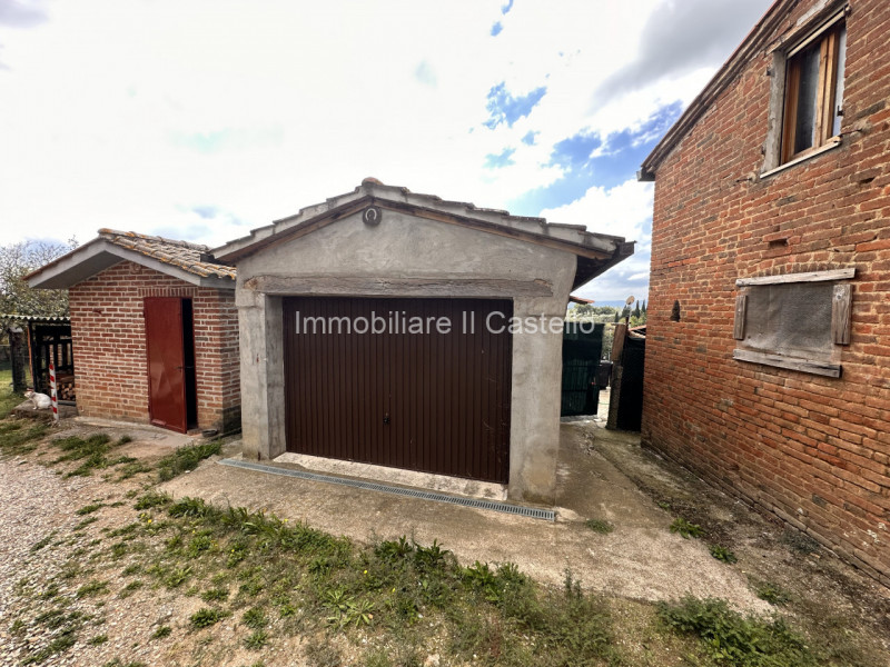 Immagine 45 di Casa bifamiliare in vendita  in VIA NAPOLI a Castiglione Del Lago