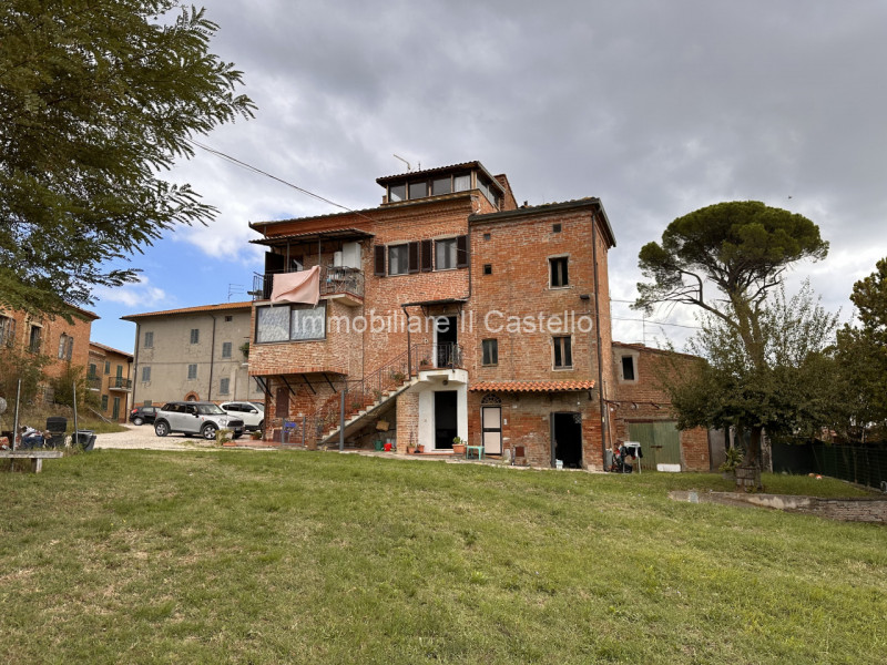 Immagine 46 di Casa bifamiliare in vendita  in VIA NAPOLI a Castiglione Del Lago
