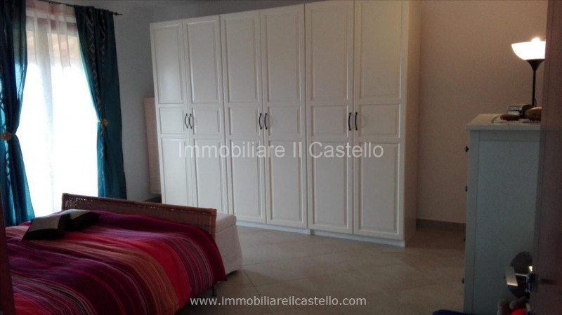 Immagine 12 di Villa in vendita  in VIA VITELLINO a Castiglione Del Lago