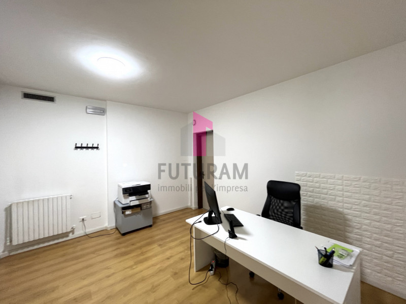 Immagine 13 di Capannone industriale in vendita  in Viale del Lavoro a Vigonza