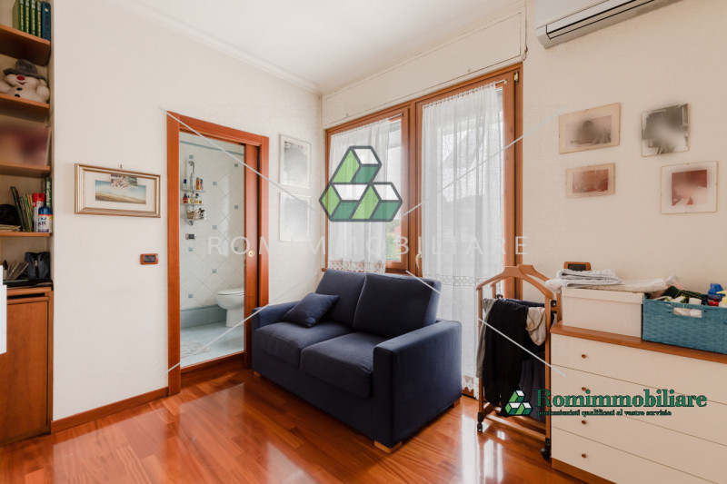 Immagine 6 di Villa in vendita  in Via Pierfranco Bonetti a Roma