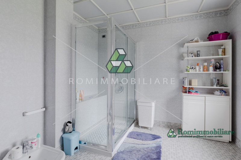 Immagine 14 di Villa in vendita  in Via Pierfranco Bonetti a Roma