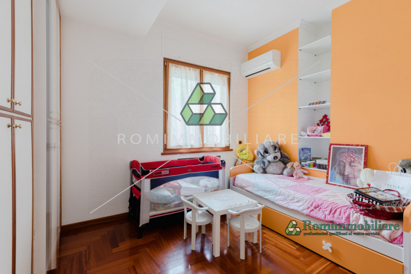 Immagine 19 di Villa in vendita  in Via Pierfranco Bonetti a Roma