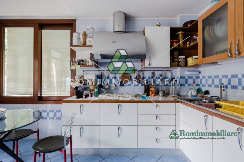 Immagine 38 di Villa in vendita  in Via Pierfranco Bonetti a Roma