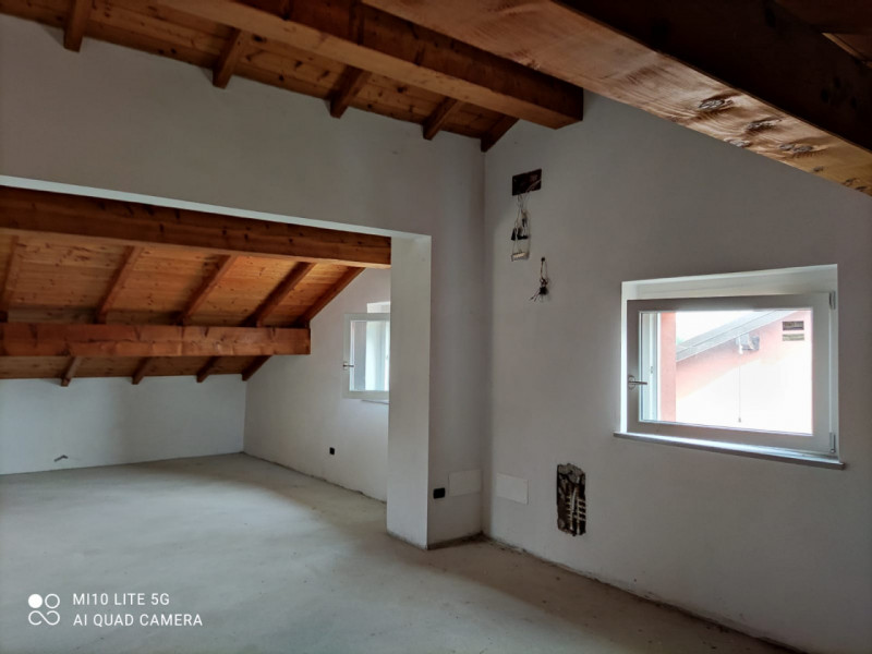 Immagine 13 di Villa in vendita  in via Roma a Bressana Bottarone