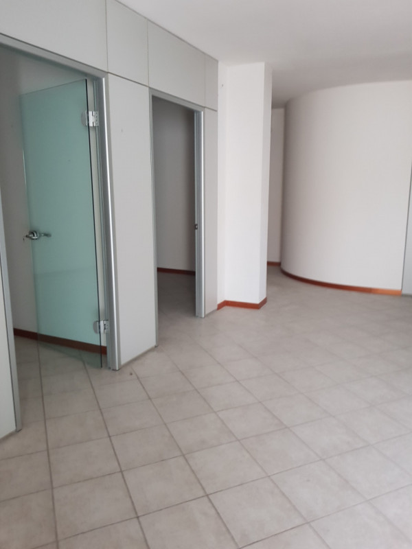 Immagine 3 di Ufficio in vendita  in via Cavour n. 79 a Vo