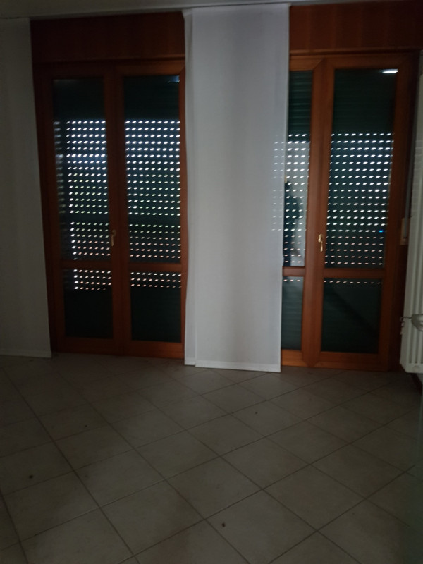Immagine 4 di Ufficio in vendita  in via Cavour n. 79 a Vo