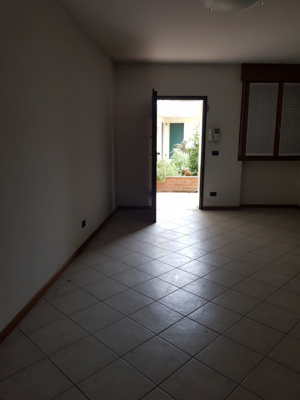 Immagine 5 di Ufficio in vendita  in via Cavour n. 79 a Vo