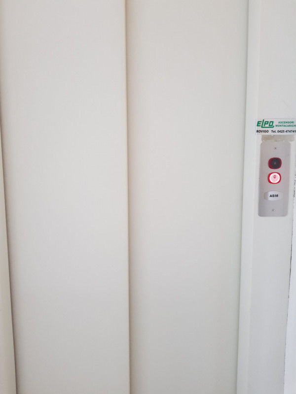 Immagine 11 di Ufficio in vendita  in via Cavour n. 79 a Vo