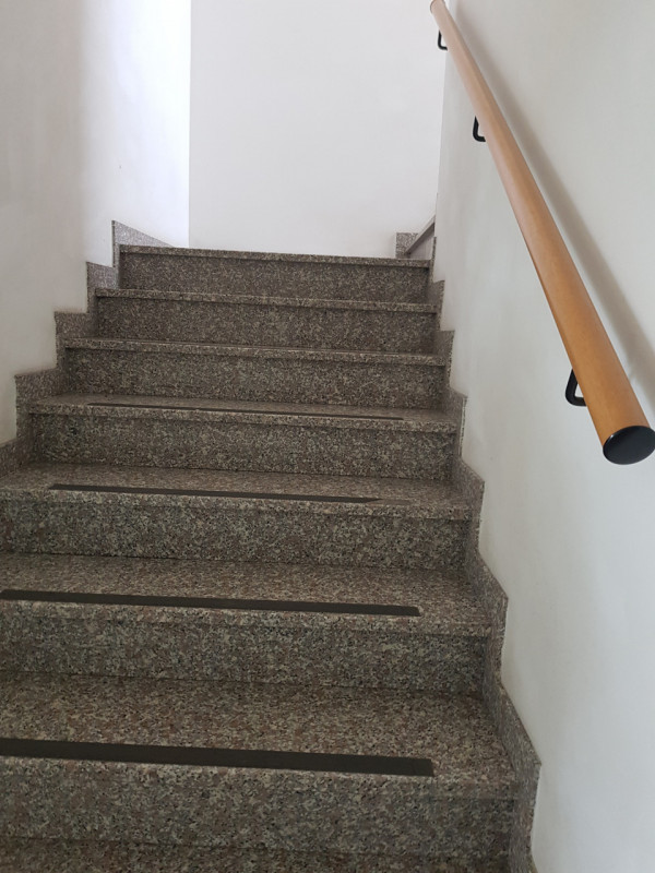 Immagine 12 di Ufficio in vendita  in via Cavour n. 79 a Vo