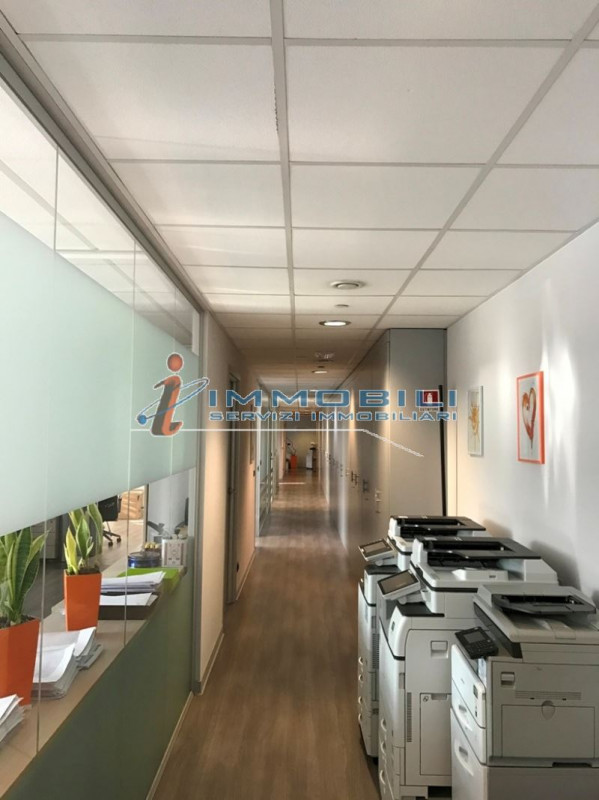 Immagine 3 di Ufficio in affitto  in STRADA 3 a Assago