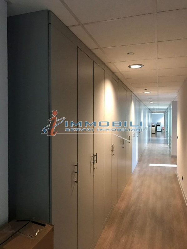 Immagine 4 di Ufficio in affitto  in STRADA 3 a Assago