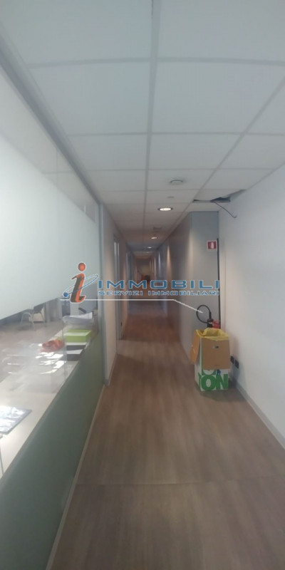 Immagine 9 di Ufficio in affitto  in STRADA 3 a Assago