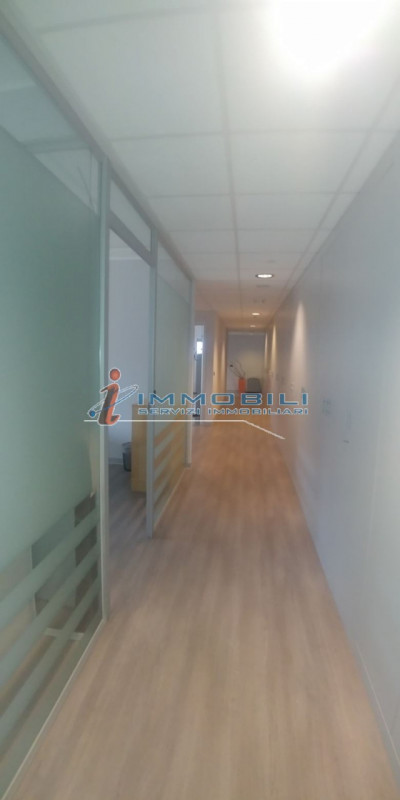 Immagine 20 di Ufficio in affitto  in STRADA 3 a Assago