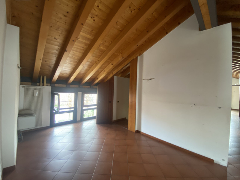 Immagine 3 di Attico in vendita  a Montebelluna