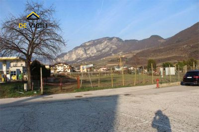 Immagine 4 di Terreno in vendita  in Strada Statale dell'Abetone e del Brennero a San Michele All'adige