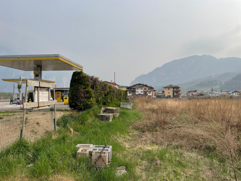 Immagine 10 di Terreno in vendita  in Strada Statale dell'Abetone e del Brennero a San Michele All'adige