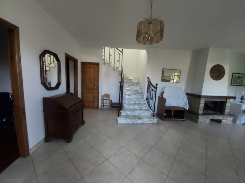 Immagine 5 di Villa in vendita  in via Fescione a Montignoso