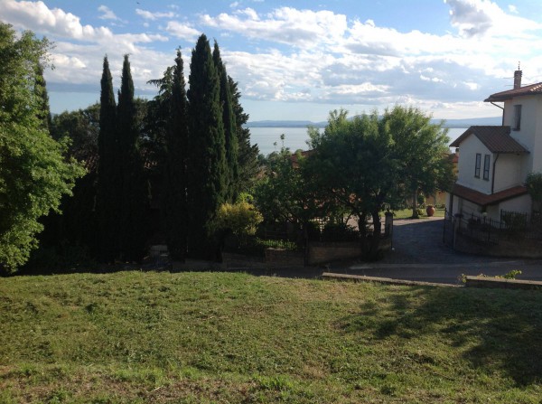 Immagine 4 di Terreno in vendita  in Via Piergiovanni Buattini a Passignano Sul Trasimeno