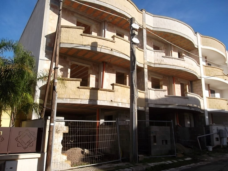 Immagine 8 di Villa in vendita  a Casarano