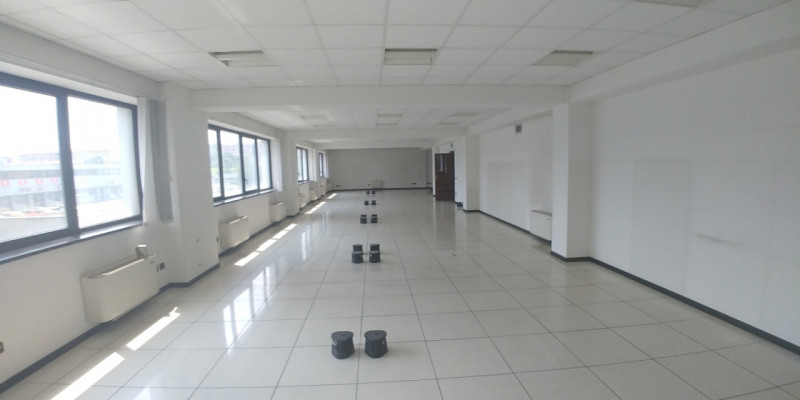 Immagine 5 di Ufficio in affitto  in VIA GROSIO a Milano