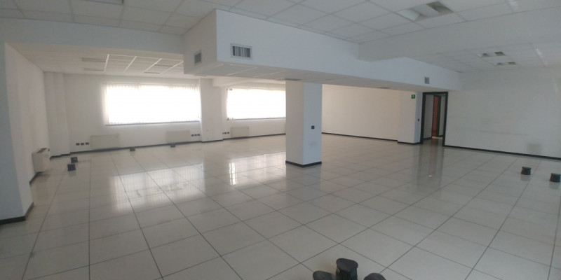 Immagine 14 di Ufficio in affitto  in VIA GROSIO a Milano