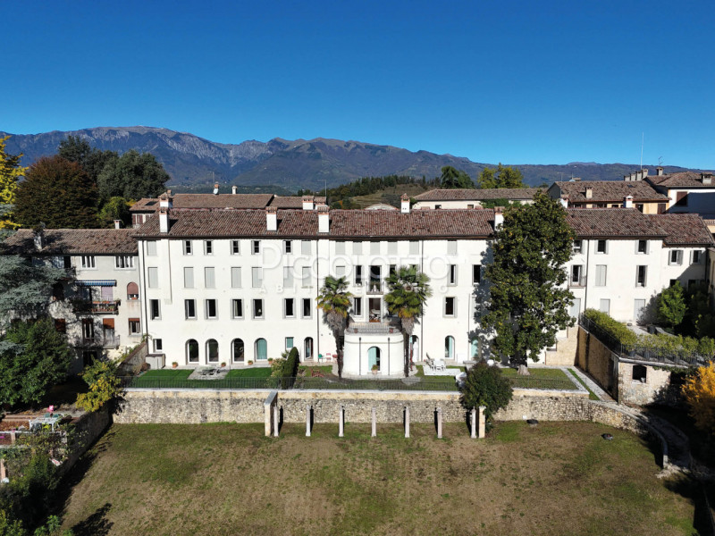 Immagine 3 di Appartamento in vendita  in via Santa Caterina a Asolo