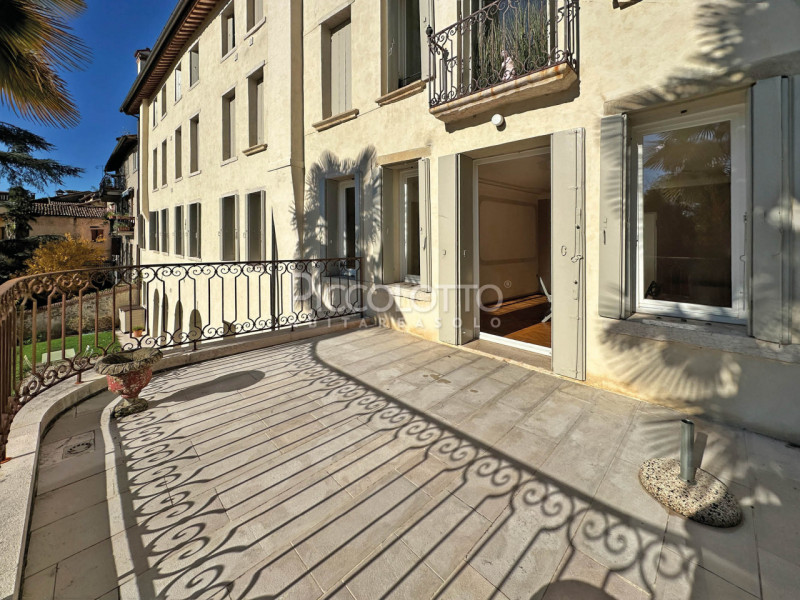 Immagine 11 di Appartamento in vendita  in via Santa Caterina a Asolo