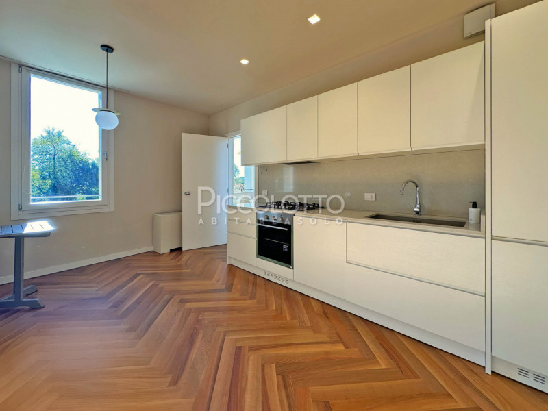 Immagine 33 di Appartamento in vendita  in via Santa Caterina a Asolo