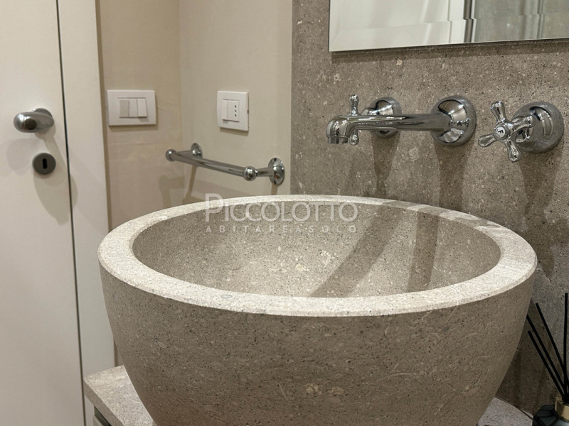 Immagine 37 di Appartamento in vendita  in via Santa Caterina a Asolo